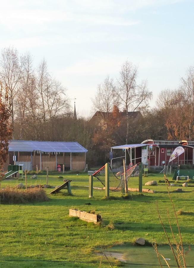 Am Kanal Neuhaus an der Oste